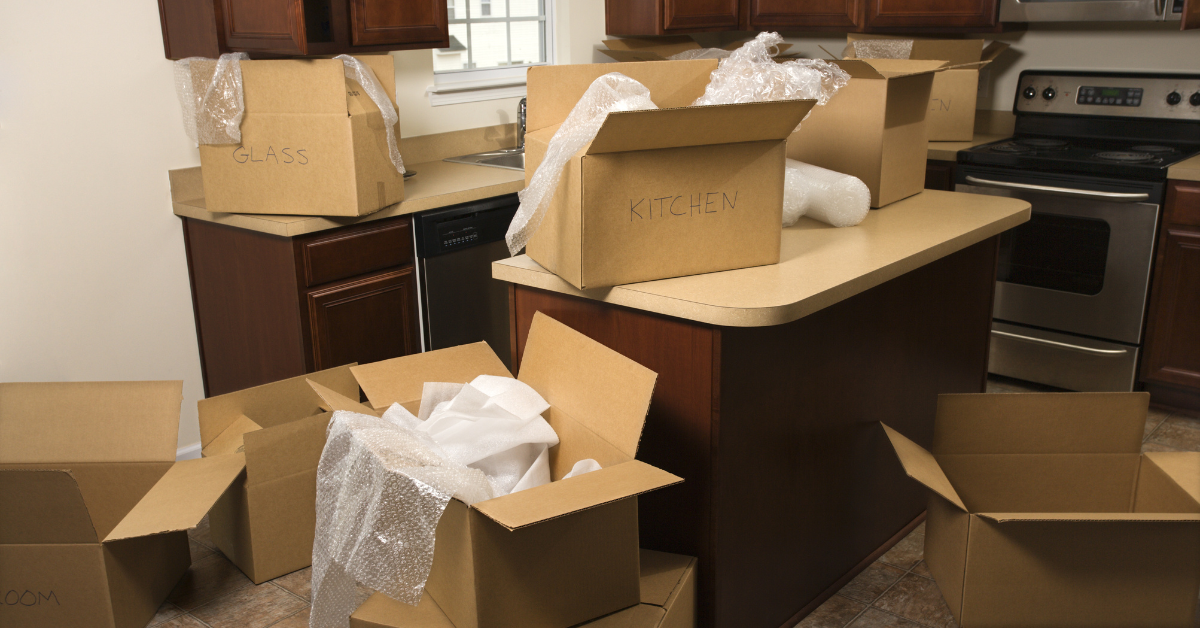 kitchen packing of pots and pans