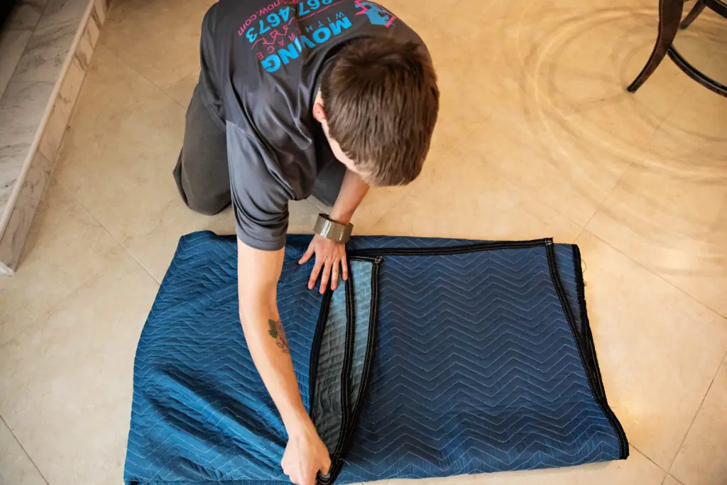 Moving with Grace Now - untitled-8502-scaled-2.jpg high strength moving blankets