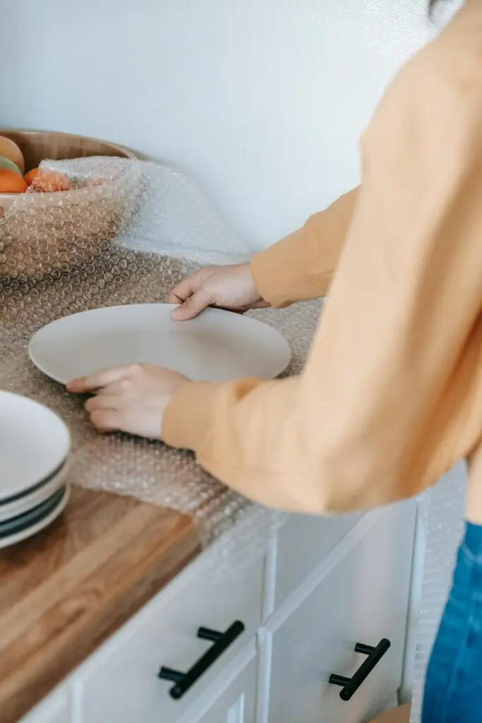 Moving with Grace Now - Pack Plates Vertically — Not Flat
